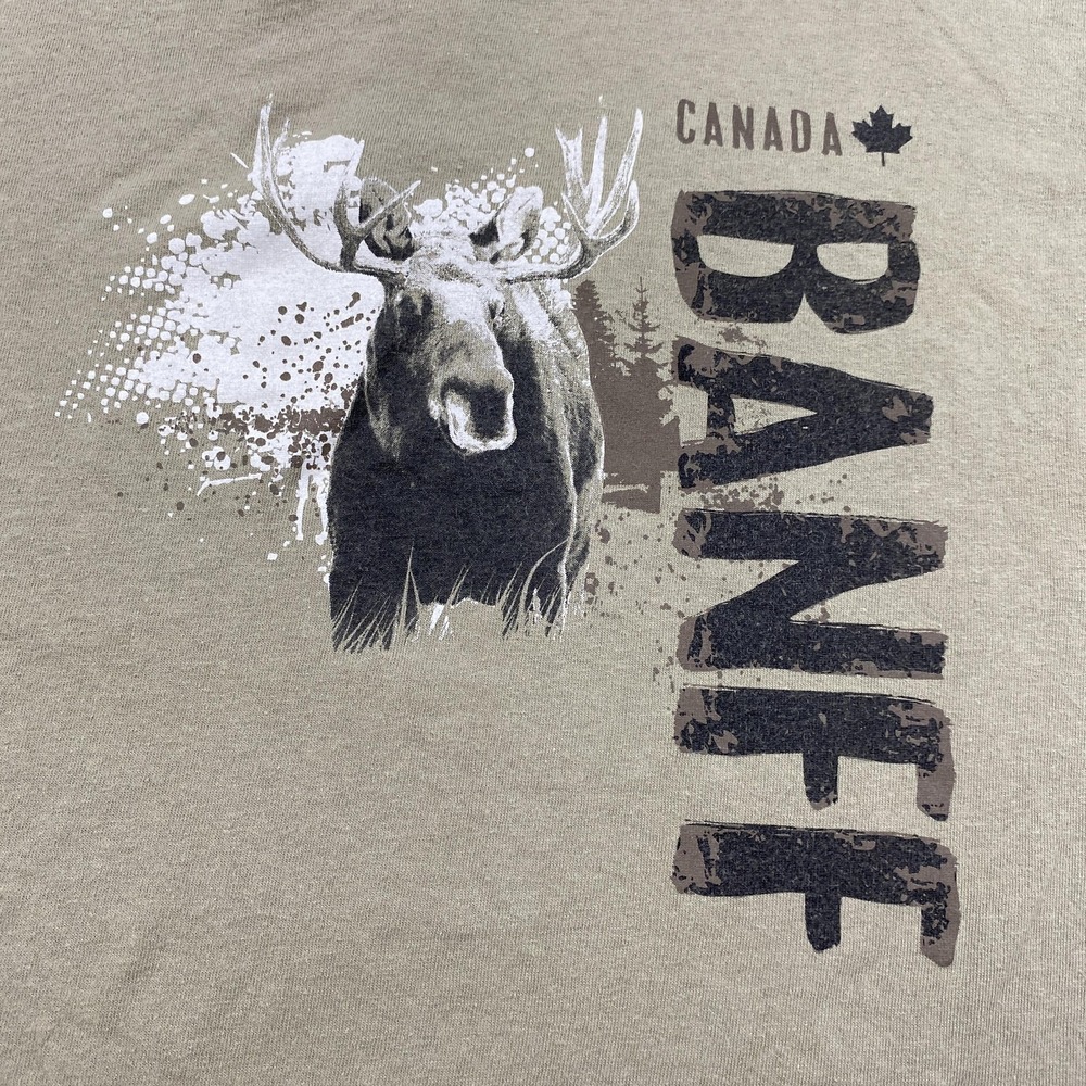 Banff Canada Shirt Mens Extra Large Tan Moose Graphic Souvenir Fruit of the Loom
